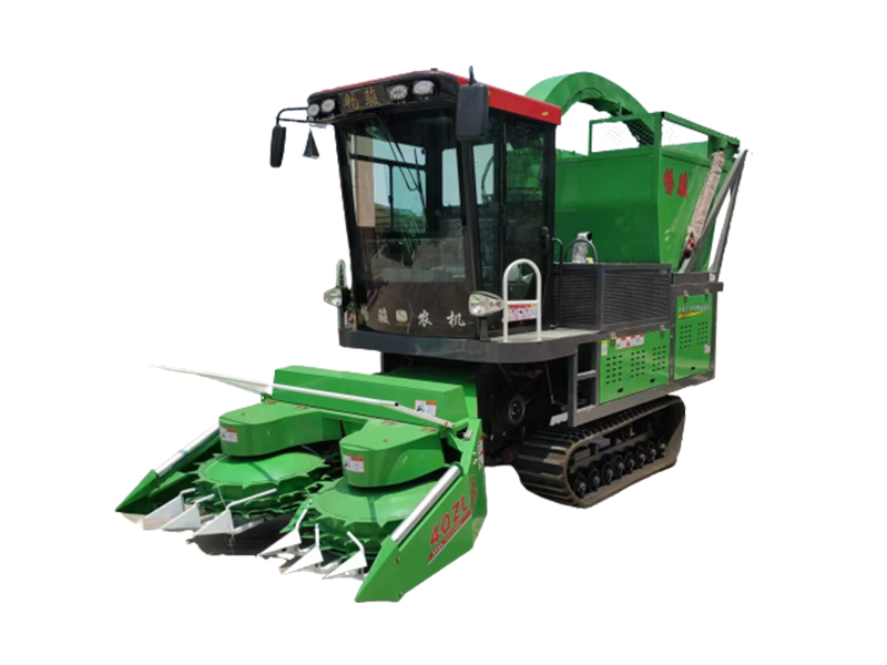 小型自走式青貯機(jī)